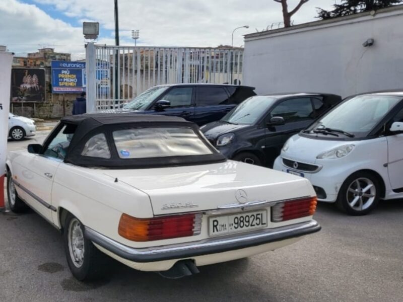 Categoria Classiche Iconiche Mercedes SI 350 1971. Estimate 2000 - 35000